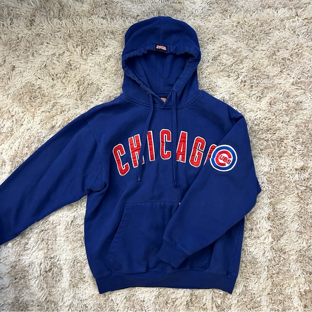 Blue and red embroidered Chicago Cubs hoodie. Size medium.